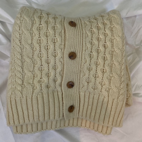 Brandy Melville Cream Button Up Cardigan - Picture 3 of 5